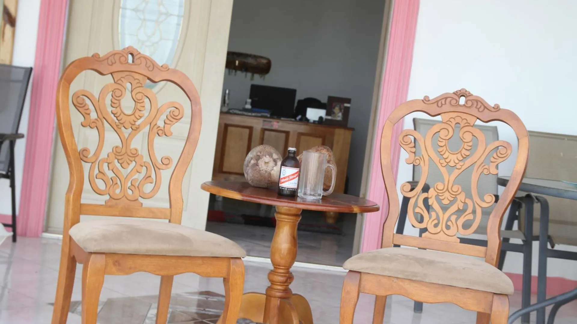 ゲストハウス Sweetsop Jamaica Villa And Tours モンテゴ・ベイ